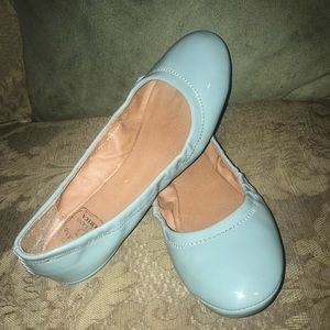 2/$10 TEAL LUCKY BRAND FLATS